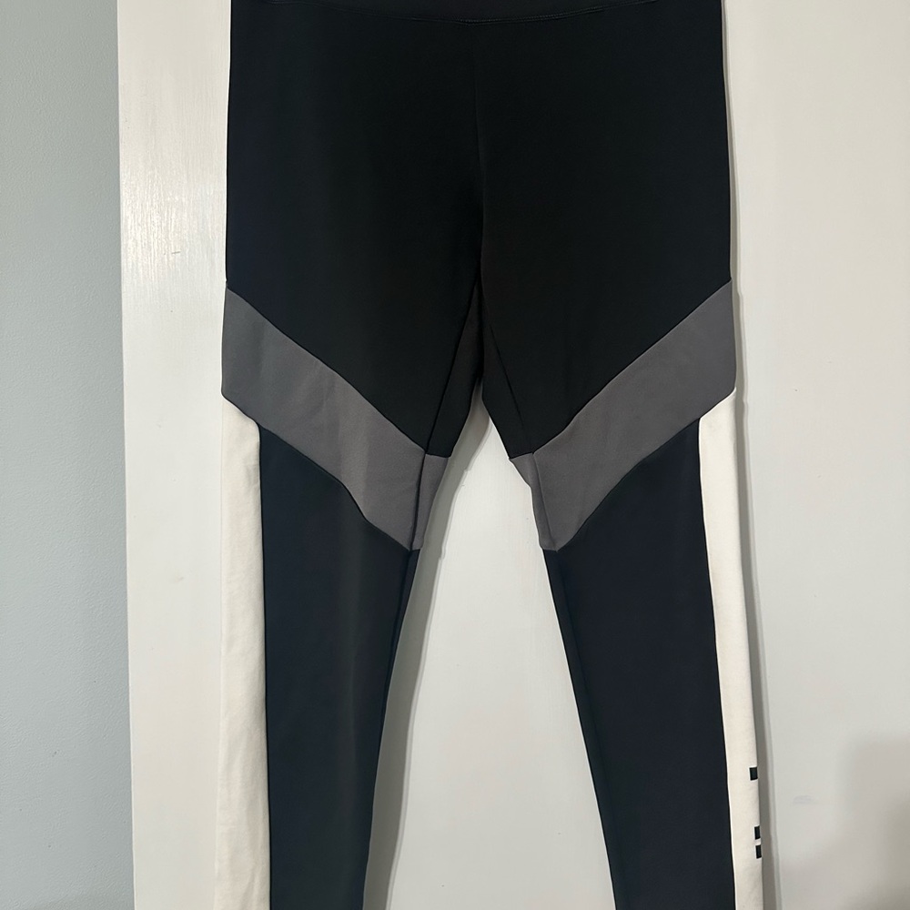 adidas Women's Designed 2 Move 7/8 Tights size M